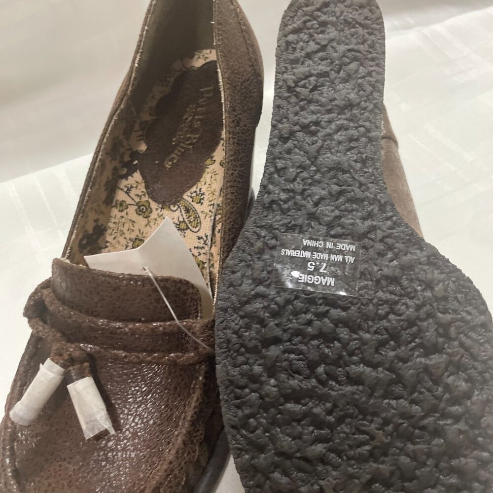 Shoes - Picture 3 of 3